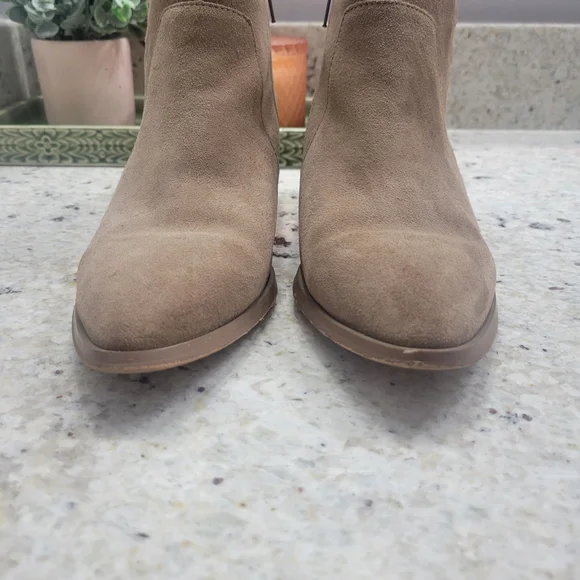 Women's Tan Ankle Boots - Picture 5 of 6